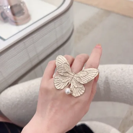 ディオール 指輪