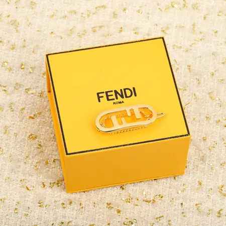 フェンディ ヘアアクセサリー