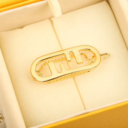 フェンディ ヘアアクセサリー