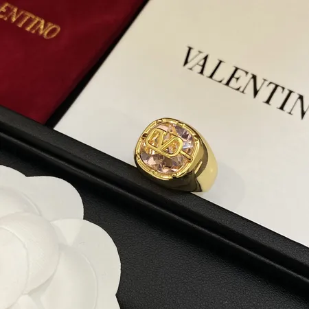 ボッテガ ヴェネタ 指輪