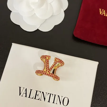 ボッテガ ヴェネタ 指輪