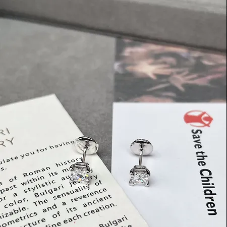 ブルガリ ピアス