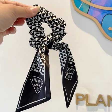 プラダ ヘアアクセサリー