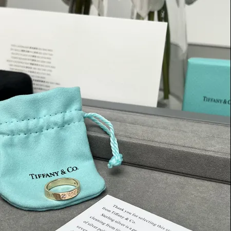 ティファニー 指輪