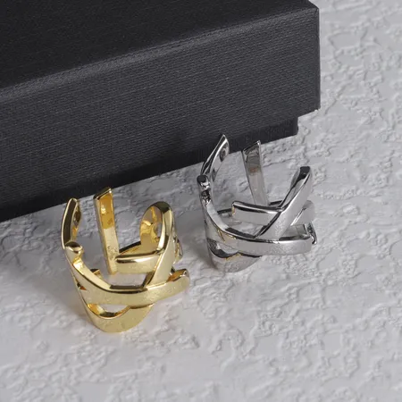 イブサンローラン 指輪