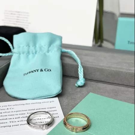 ティファニー 指輪