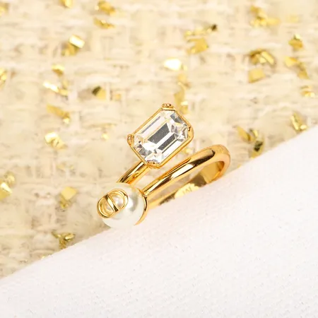 ディオール 指輪