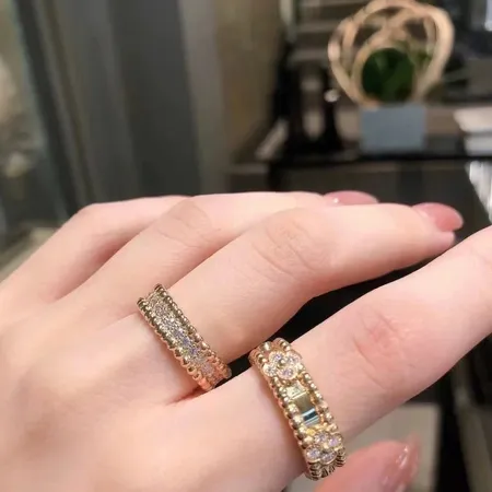 ヴァン クリーフ＆アーペル 指輪