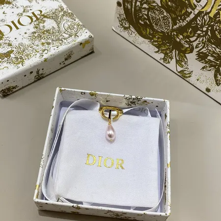 ディオール 指輪