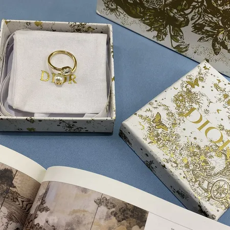 ディオール 指輪