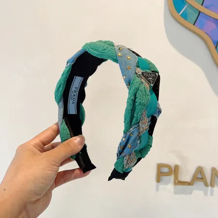 プラダ ヘアアクセサリー