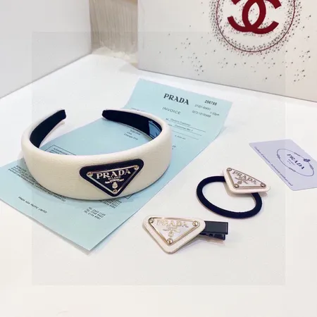 プラダ ヘアアクセサリー