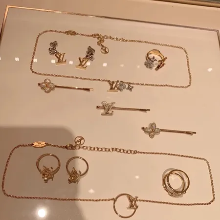 ルイヴィトン ヘアアクセサリー