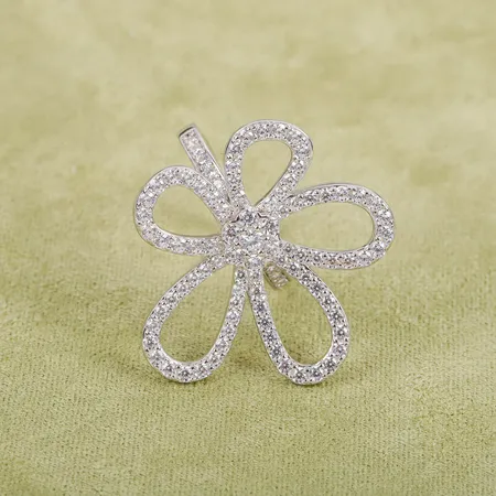 ヴァン クリーフ＆アーペル 指輪