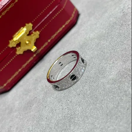 カルティエ 指輪