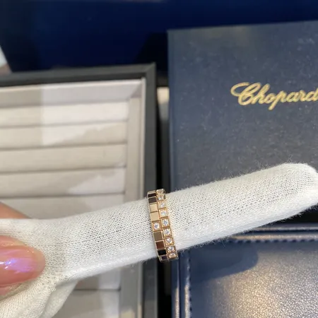 ショパール 指輪