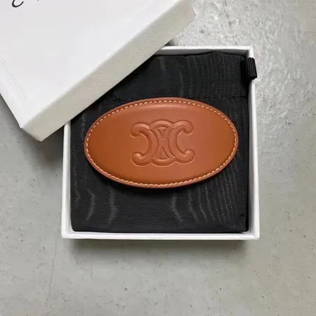 セリーヌ ヘアアクセサリー