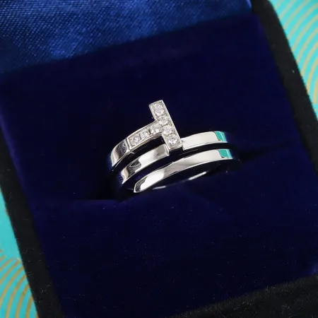 ティファニー 指輪