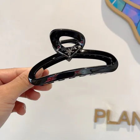 プラダ ヘアアクセサリー