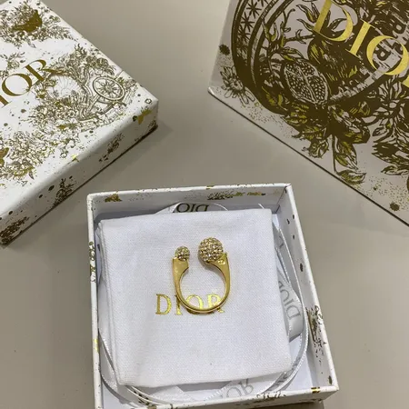 ディオール 指輪