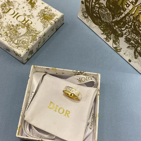 ディオール 指輪