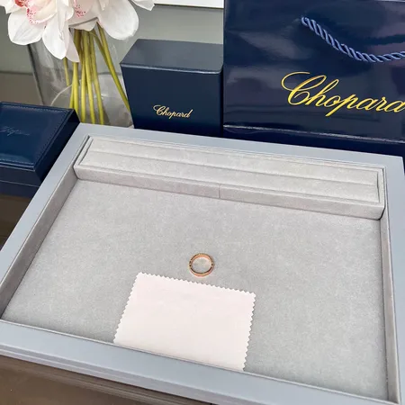 ショパール 指輪