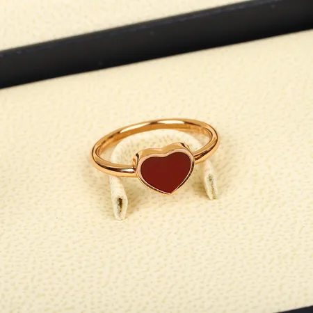 ショパール 指輪