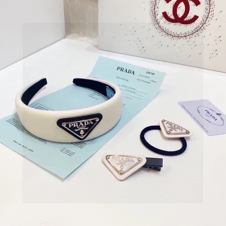 プラダ ヘアアクセサリー