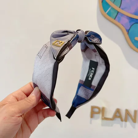 フェンディ ヘアアクセサリー