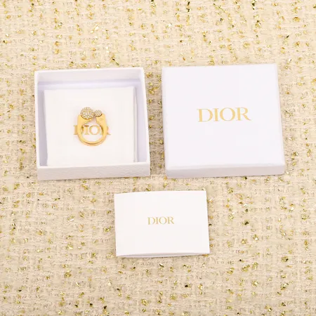 ディオール 指輪