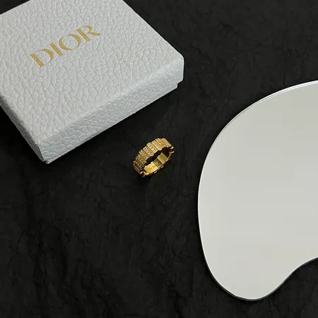 ディオール 指輪