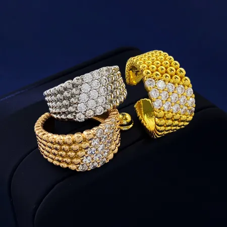 ヴァン クリーフ＆アーペル 指輪