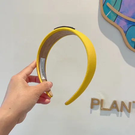 プラダ ヘアアクセサリー