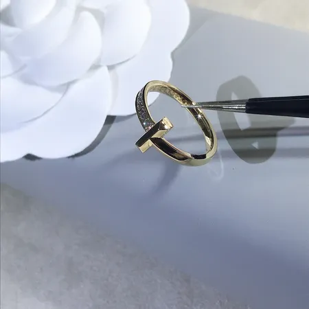 ティファニー 指輪