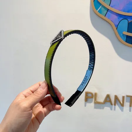 プラダ ヘアアクセサリー