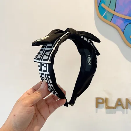 フェンディ ヘアアクセサリー