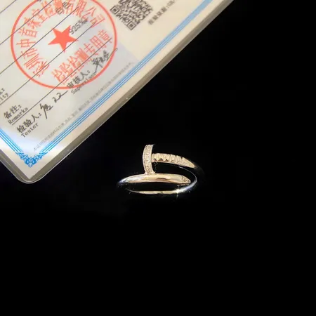 カルティエ 指輪