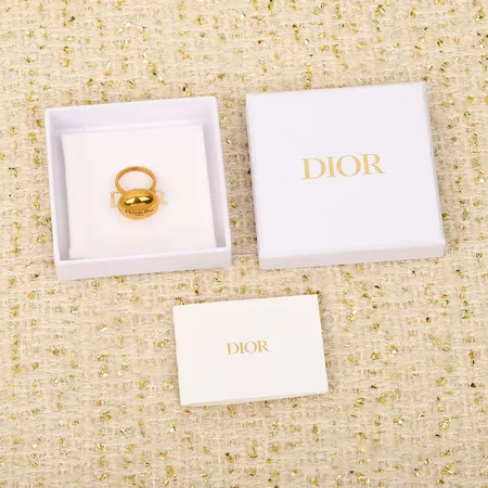 ディオール 指輪