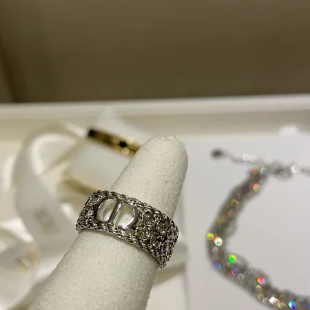 ディオール 指輪