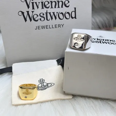 ミュウミュウ 指輪