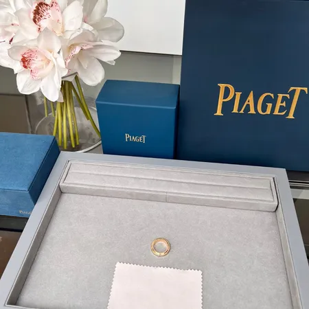 ピアジェ 指輪