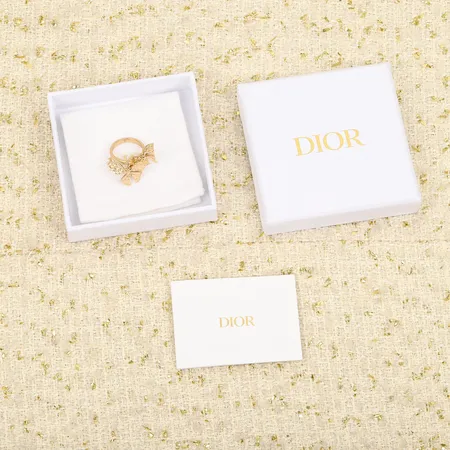 ディオール 指輪