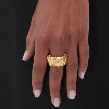 ボッテガ ヴェネタ 指輪