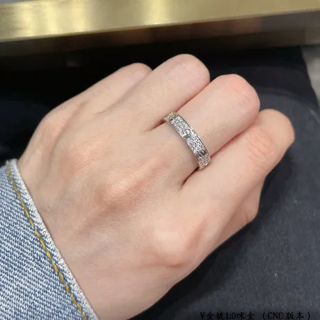 カルティエ 指輪