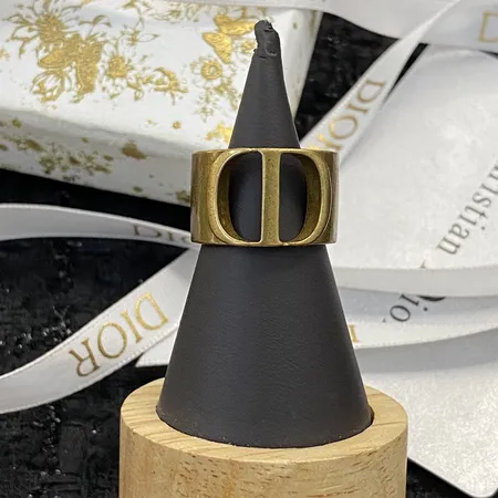 ディオール 指輪