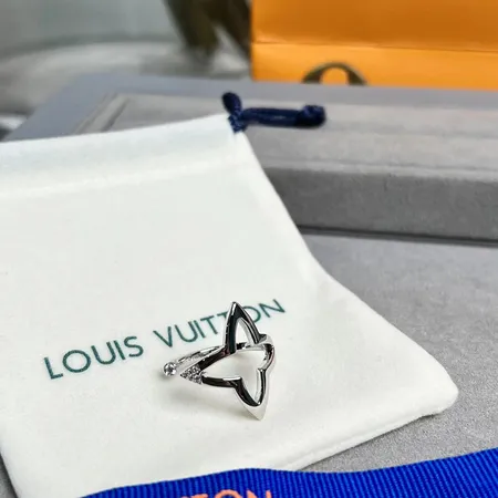 ルイヴィトン 指輪