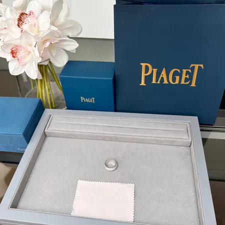 ピアジェ 指輪