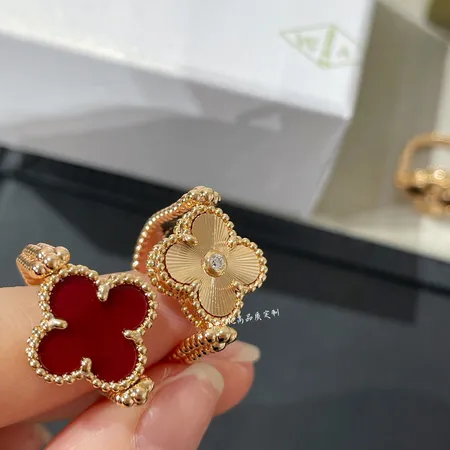 ヴァン クリーフ＆アーペル 指輪