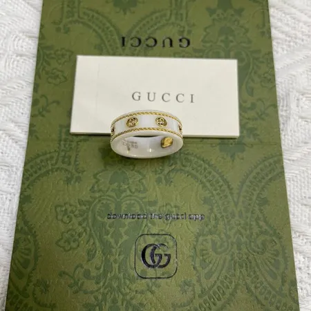 グッチ 指輪