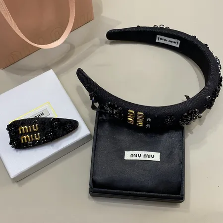 ミュウミュウ ヘアアクセサリー